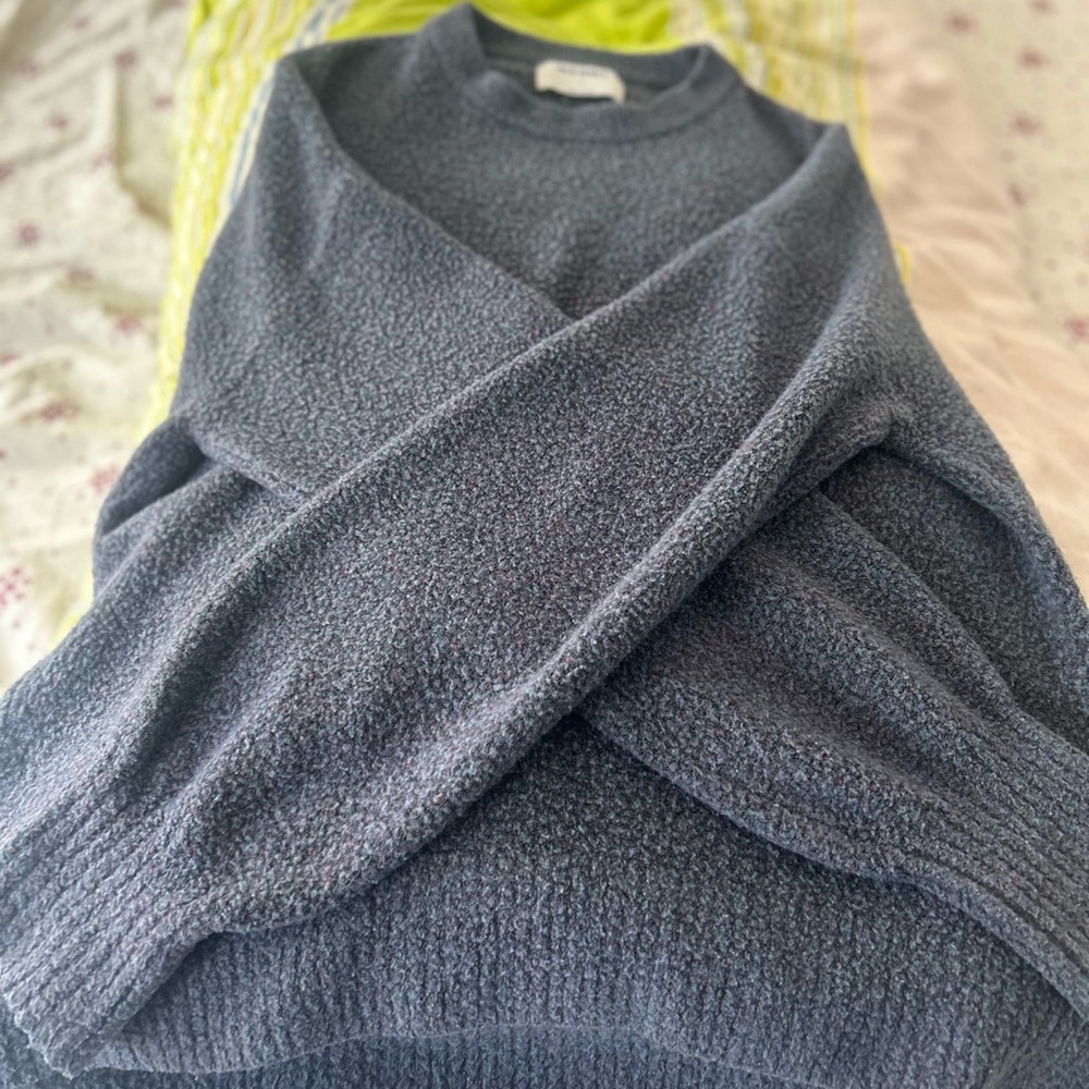Old Navy Blue crew Neck Sweater